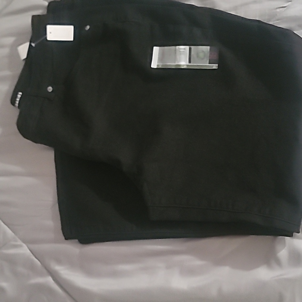 NWT  No Boundaries  Junior High Rise Mom Stretch Black Jeans Sz 17